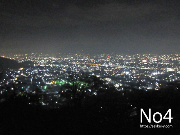 愛宕山　山梨県立科学からの夜景