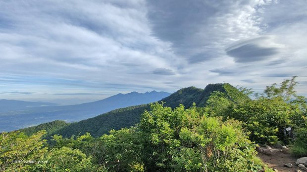 山梨百名山 茅ヶ岳から見る八ヶ岳