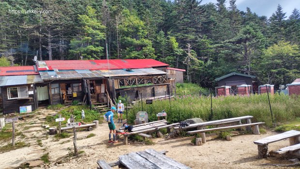 鳳凰三山 南御室小屋(標高2434m)