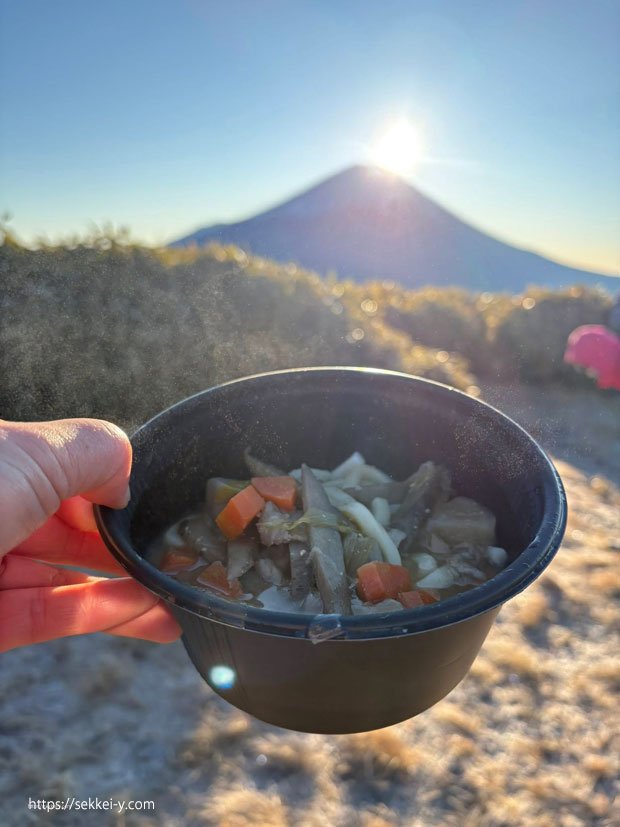 ダイヤモンド富士に向かって頂きます