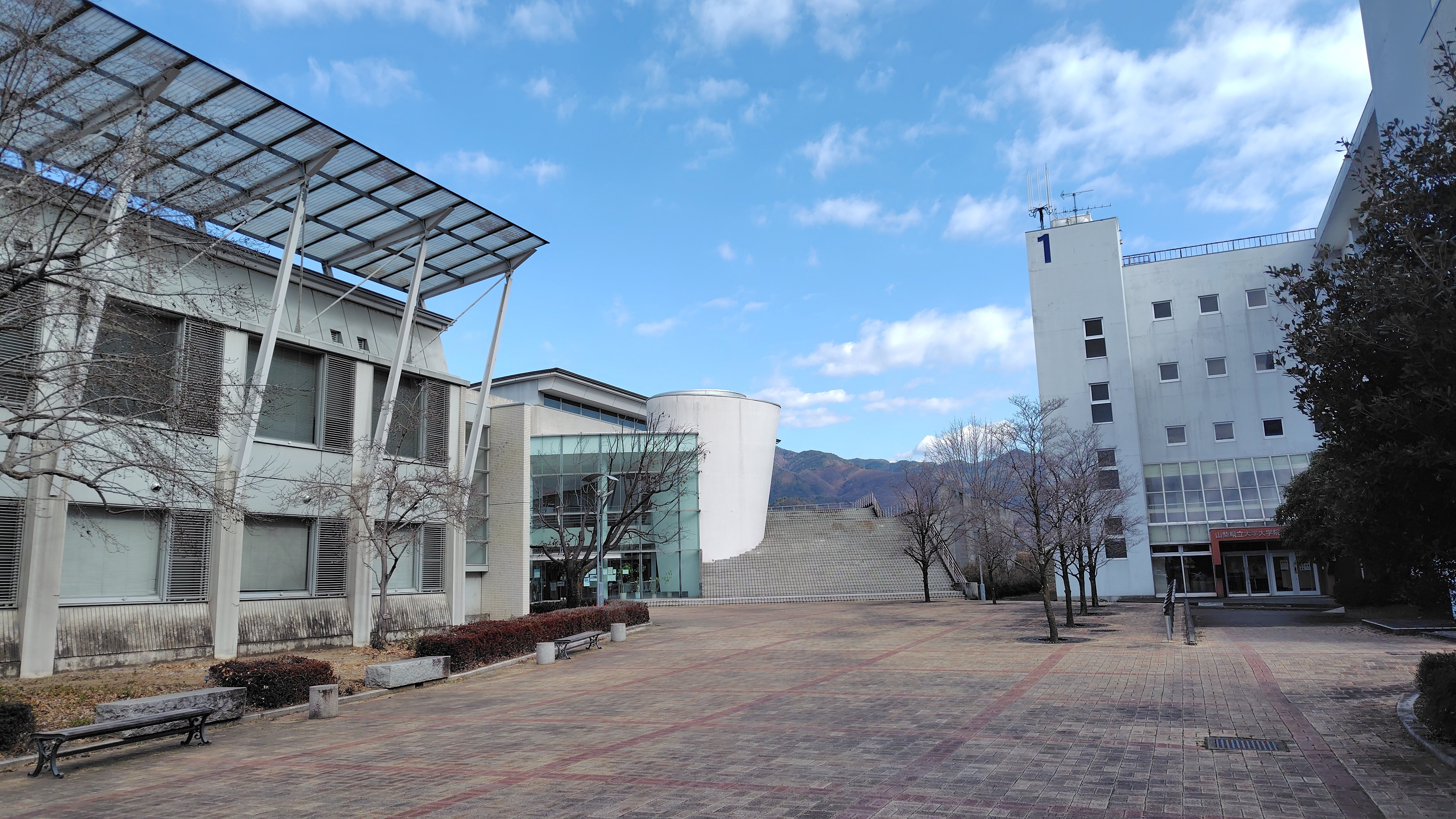 山梨県立大学　池田キャンパス