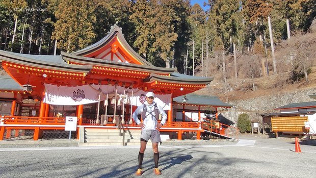 折り返しの金桜神社
