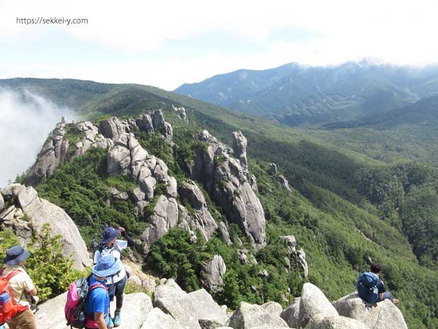 瑞牆山山頂