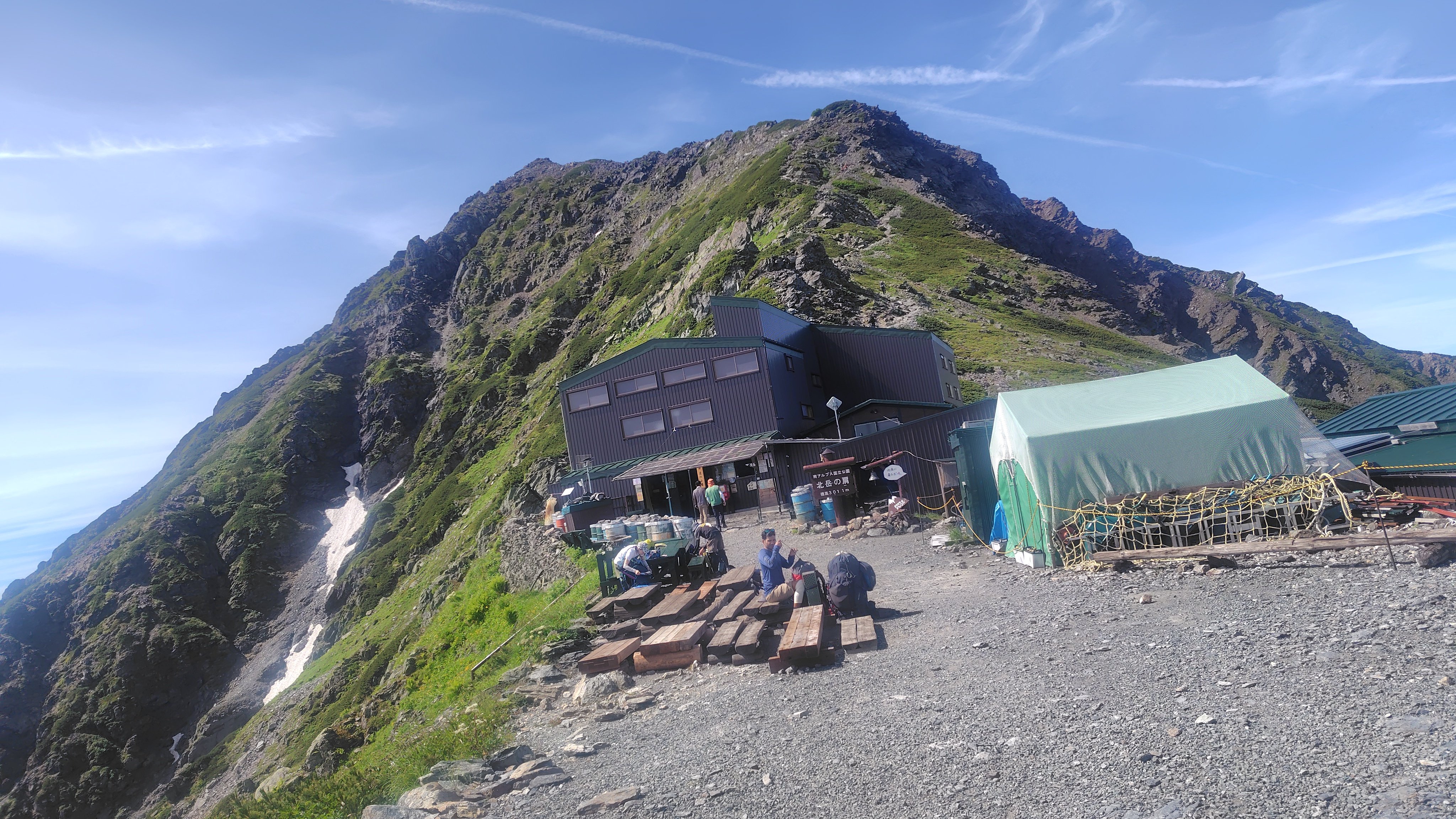 北岳トレラン　肩の小屋