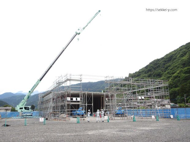 身延町 自家用倉庫 建て方「軽量鉄骨造」