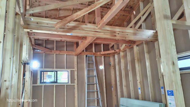 木造建築　軸組工法　接合金物