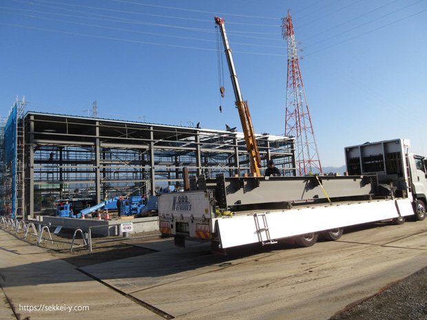 鉄骨材の現場搬入