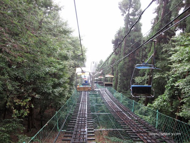 高尾山のリフト
