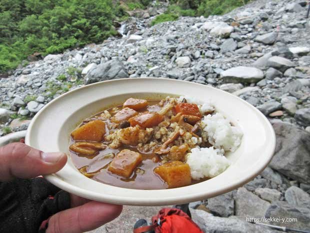 槍ヶ岳　ナチュラルグレースのカレー