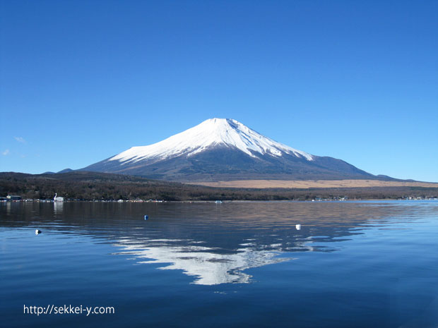 山梨県　山中湖から見た富士山