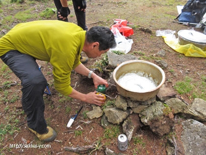 大鍋のお湯を沸かす