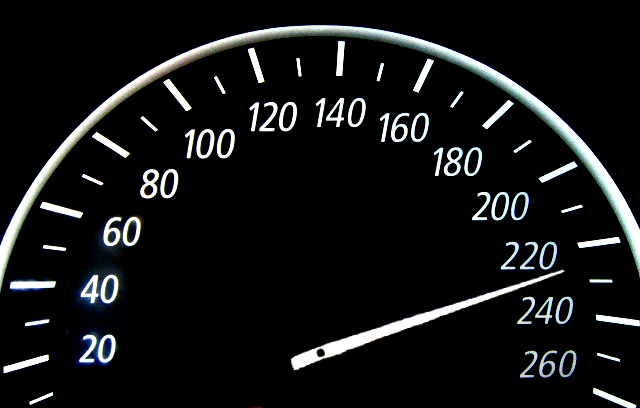 時速225km/h