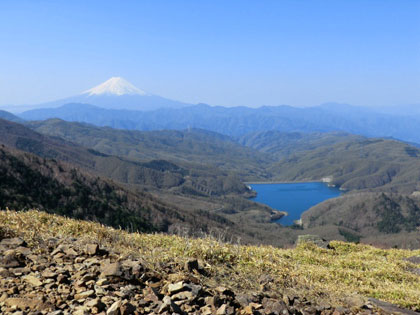 大菩薩嶺から見る富士山