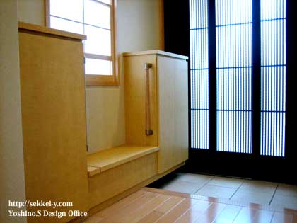 腰掛ベンチが一体になった下足入