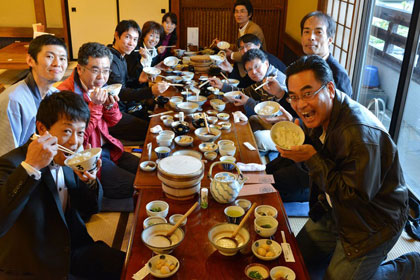 とろろ汁を食べてる時の雰囲気