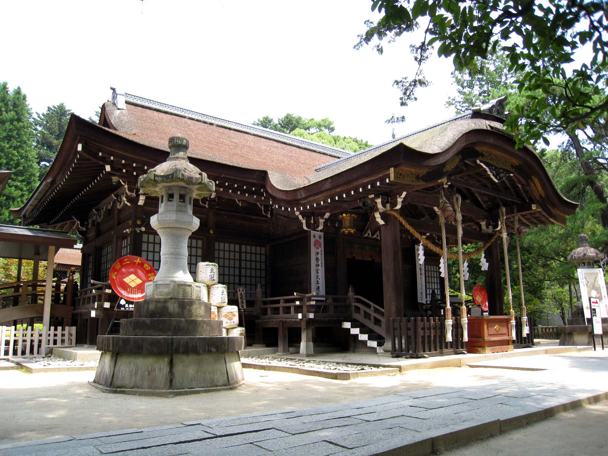 武田神社本殿.jpg