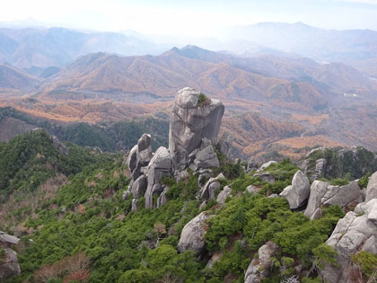 秋の紅葉　瑞牆山山頂からの景色