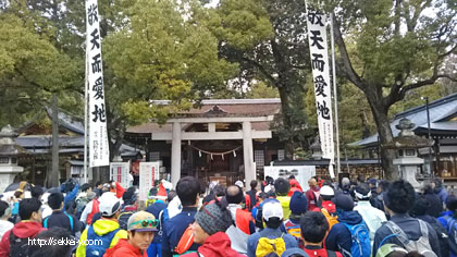 スタート地点の武田神社