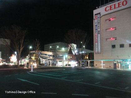 夜明け前のJR甲府駅