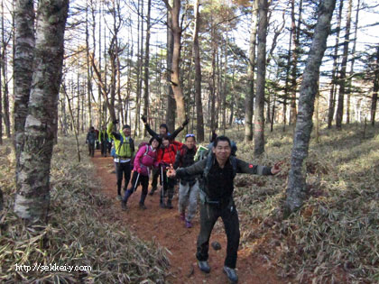 山梨百名山　網笠山　登山スタート