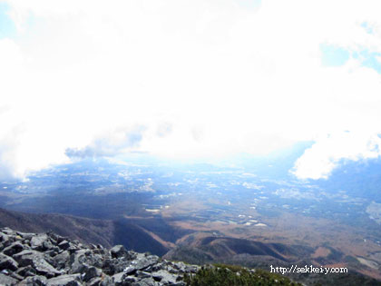 網笠山から甲府方面の景色