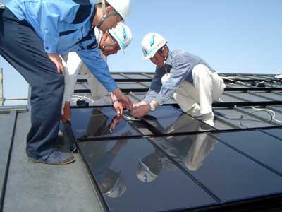 既存の屋根に太陽光発電